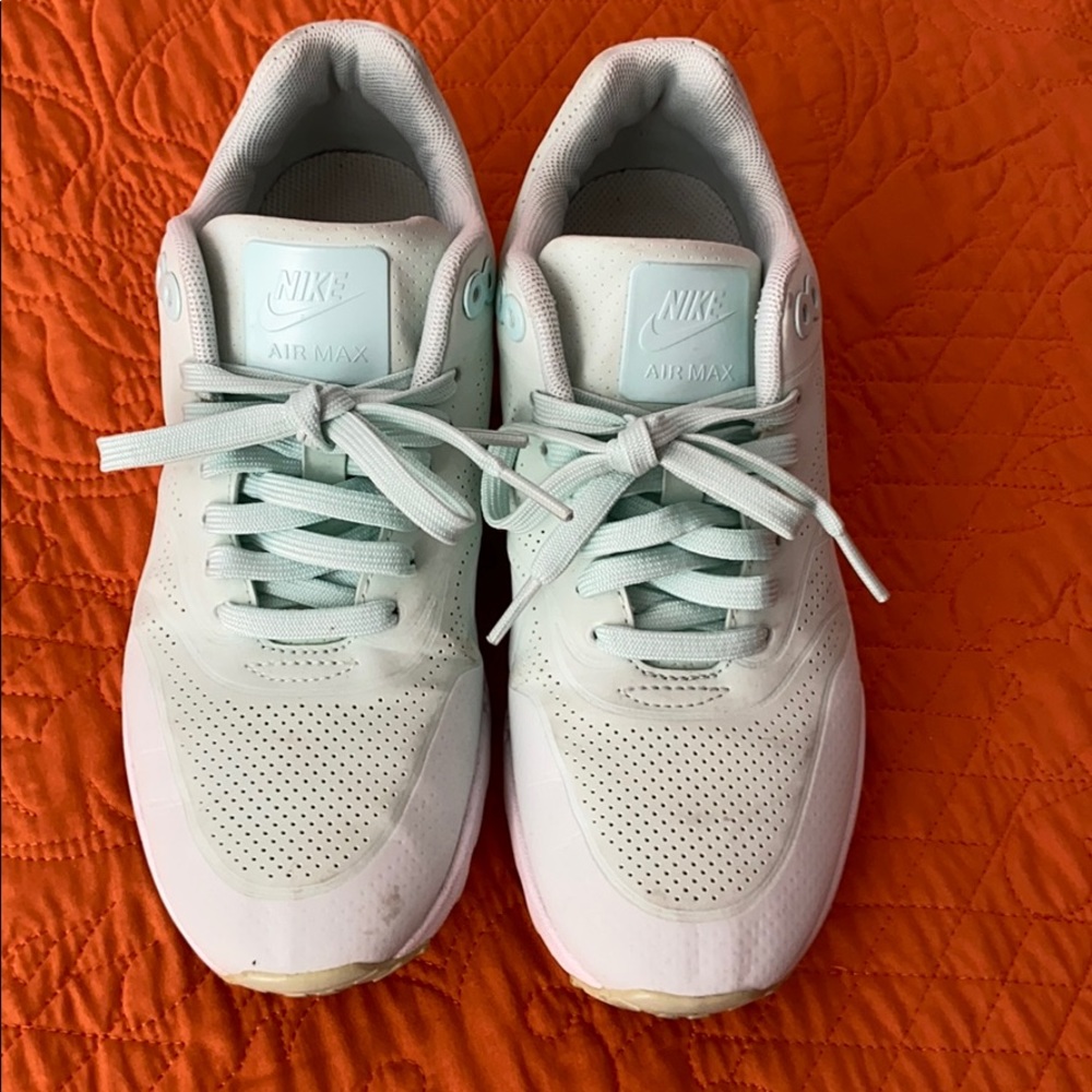 Nike air max ultra moire in mint green